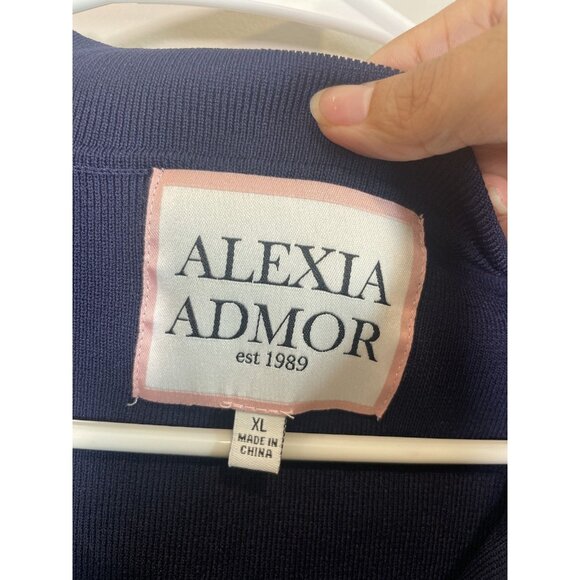 Alexia Admor Navy Blue Knit Top Size XL with Lace Trim Quiet Luxery Pearl Button - Picture 3 of 10